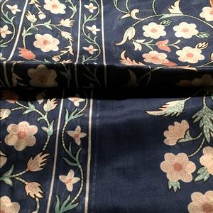 Dana Xu 100% Silk Scarf